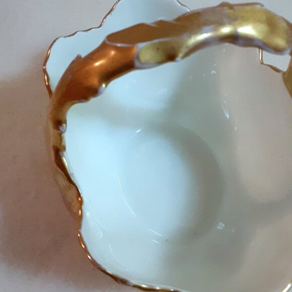 AK Klingenberg Limoges France porcelain nut/candy basket - gilt trim - Picture 2 of 4